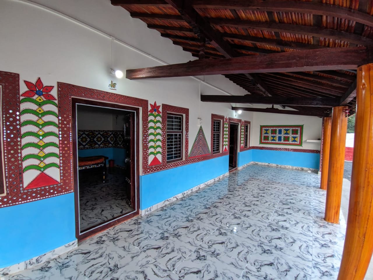 Comforts of Home at Moon HomeStay - Photo 5